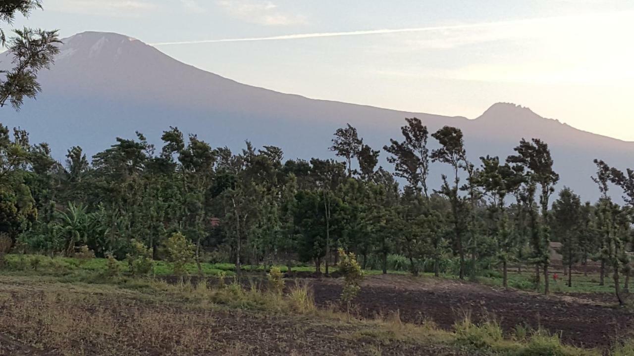 Kilimanjaro Country House Guest House Moshi Exterior photo