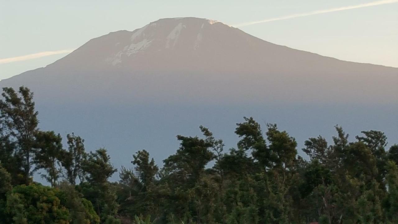 Kilimanjaro Country House Guest House Moshi Exterior photo